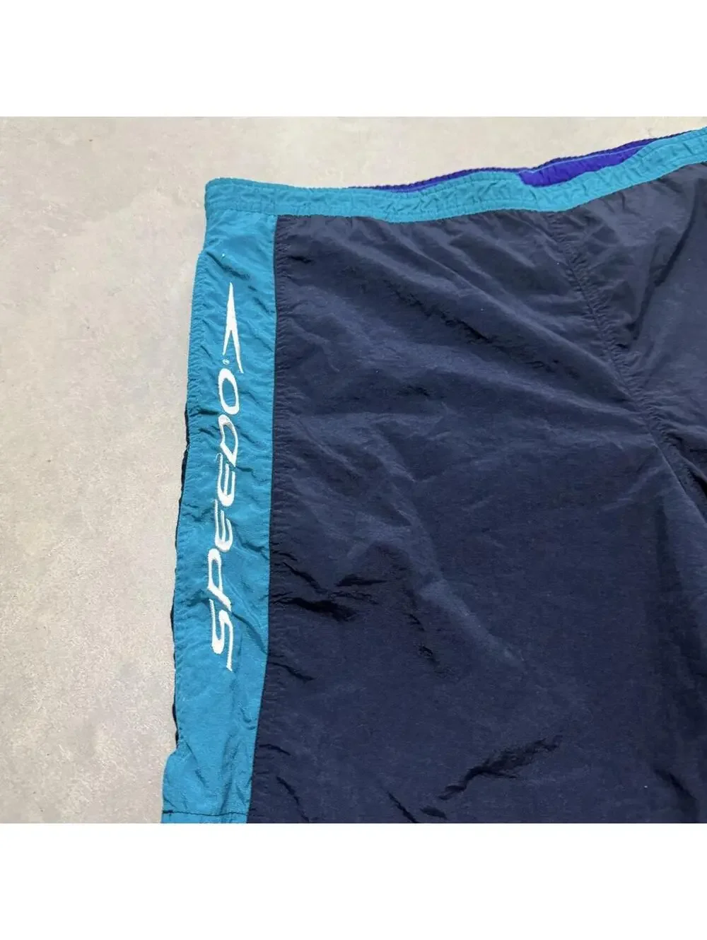 2000s Vintage Navy Blue Speedo Shorts Bathing Suit Men's Medium